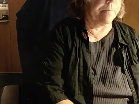 Snapshot of _sunshine__ chatting on November 13, 5:12 pm sunshine online show from November 13, 5:12 pm