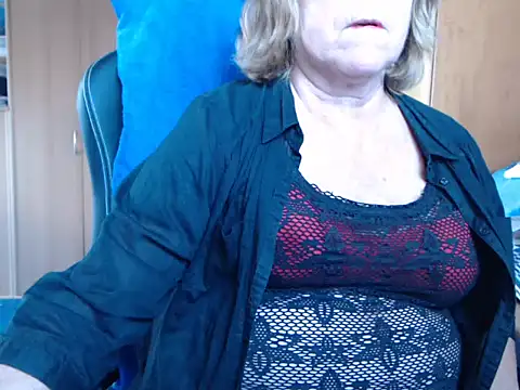 Snapshot of _sunshine__ chatting on November 16, 7:25 am sunshine online show from November 16, 7:25 am