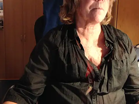 Snapshot of _sunshine__ chatting on November 16, 7:30 pm sunshine online show from November 16, 7:30 pm