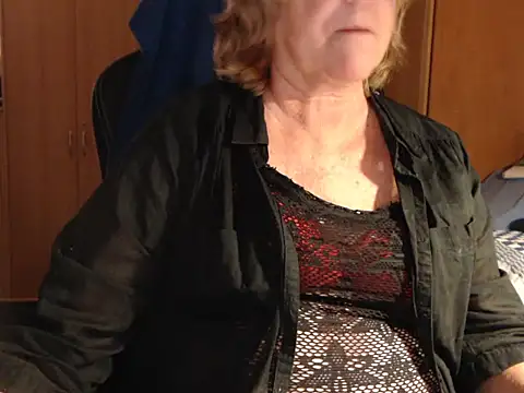 Snapshot of _sunshine__ chatting on November 17, 4:35 pm sunshine online show from November 17, 4:35 pm