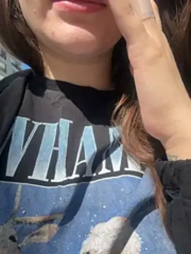 Elinatiranda online show from March 14, 1:05 pm