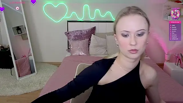 Snapshot of SashaBrooks chatting on May 12, 2:03 pm SashaBrooks online show from May 12, 2:03 pm