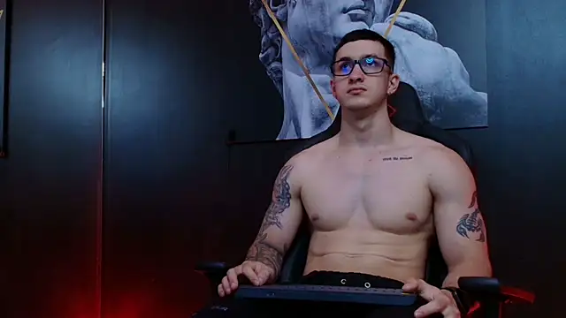 JacksonOlsenn online show from September 9, 9:03 pm