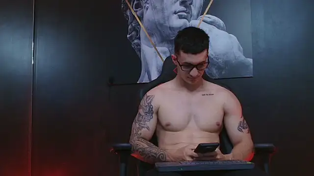 Snapshot of JacksonOlsenn chatting on September 13, 8:19 pm JacksonOlsenn online show from September 13, 8:19 pm