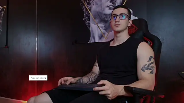 Snapshot of JacksonOlsenn chatting on October 27, 8:35 pm JacksonOlsenn online show from October 27, 8:35 pm