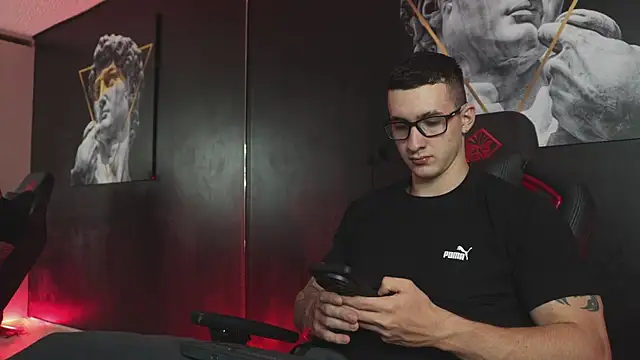 Snapshot of JacksonOlsenn chatting on November 5, 11:27 pm JacksonOlsenn online show from November 5, 11:27 pm