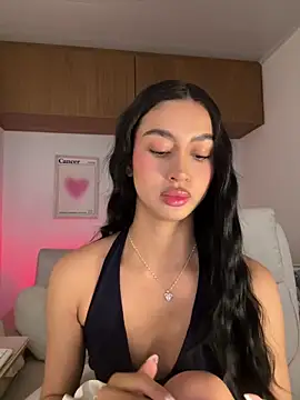 maddy bronw  online show from October 29, 11:28 pm