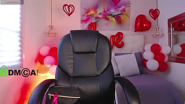 Cristal  adams online show from February 13, 1:26 pm