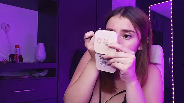 TinaJonnes  online show from March 18, 4:15 am