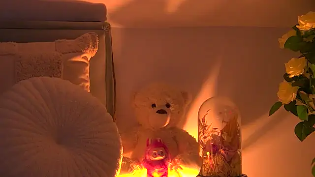 AngeliqueSkye online show from October 26, 4:07 am