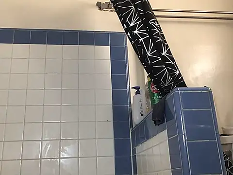 Snapshot of fatboyjayohh126 chatting on December 13, 8:58 pm fatboyjayohh126 online show from December 13, 8:58 pm