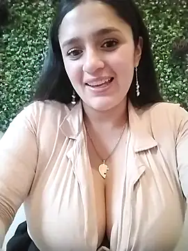 Snapshot of hanna-a chatting on December 10, 8:38 pm hanna-a online show from December 10, 8:38 pm