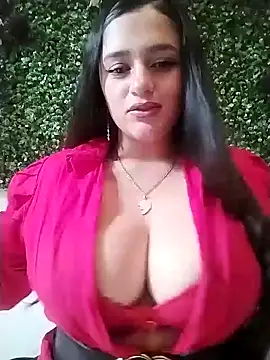 Snapshot of hanna-a chatting on December 13, 2:05 pm hanna-a online show from December 13, 2:05 pm