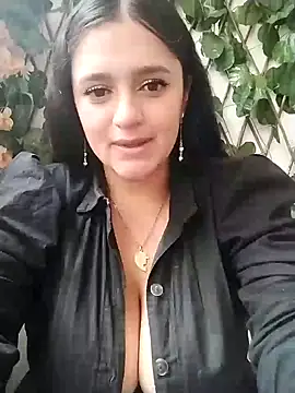 Snapshot of hanna-a chatting on December 19, 5:18 pm hanna-a online show from December 19, 5:18 pm