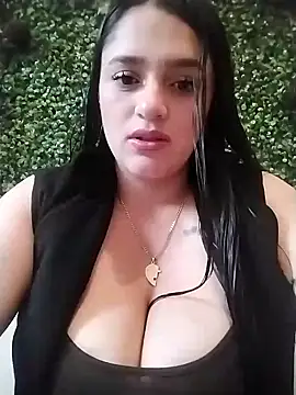 Snapshot of hanna-a chatting on December 23, 2:17 pm hanna-a online show from December 23, 2:17 pm