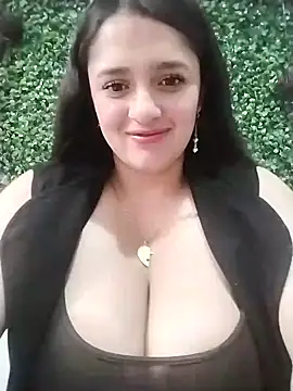 Snapshot of hanna-a chatting on December 23, 9:08 pm hanna-a online show from December 23, 9:08 pm