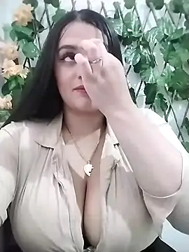 Snapshot of hanna-a chatting on January 17, 3:43 pm hanna-a online show from January 17, 3:43 pm