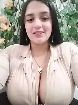 Snapshot of hanna-a chatting on January 17, 8:22 pm hanna-a online show from January 17, 8:22 pm