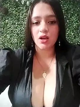 Snapshot of hanna-a chatting on February 14, 3:15 pm hanna-a online show from February 14, 3:15 pm