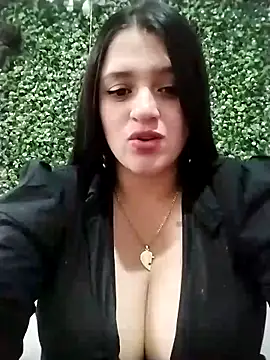 Snapshot of hanna-a chatting on February 14, 7:44 pm hanna-a online show from February 14, 7:44 pm