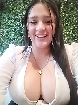 Snapshot of hanna-a chatting on March 5, 3:40 pm hanna-a online show from March 5, 3:40 pm