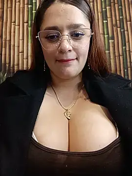 Snapshot of hanna-a chatting on July 9, 4:11 pm hanna-a online show from July 9, 4:11 pm