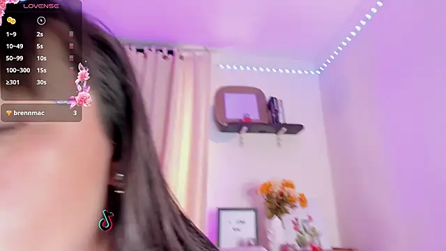 Snapshot of lila_rush chatting on November 26, 8:21 pm lila rush online show from November 26, 8:21 pm