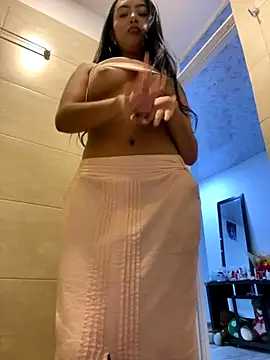 Snapshot of SOPHIACANDY19_ chatting on November 9, 9:46 pm SOPHIACANDY19 online show from November 9, 9:46 pm