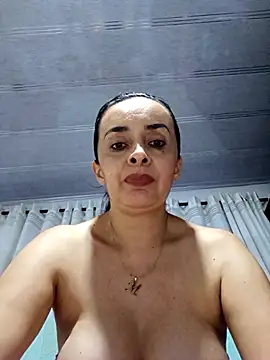 Samantha Sullivan  online show from October 22, 1:39 am