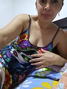 Samantha Sullivan  online show from February 5, 3:11 am