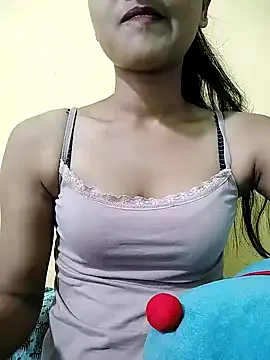 MISSQUEEN48 online show from September 13, 6:13 am