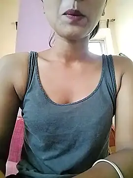 Snapshot of MISSQUEEN48 chatting on July 7, 7:23 am MISSQUEEN48 online show from July 7, 7:23 am