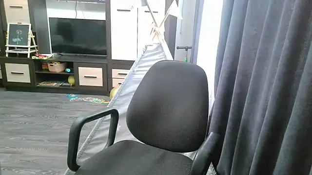 gamblingbum online show from June 14, 3:30 am