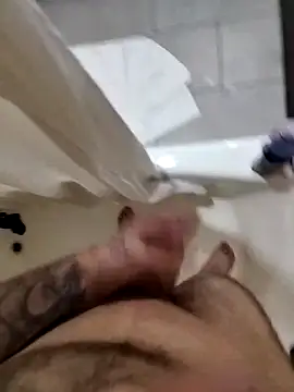 BigDickWhiteBoy699 online show from March 18, 2:04 am