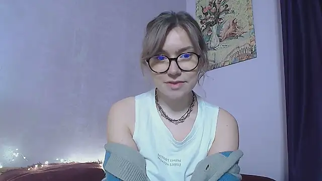 Snapshot of TaylorBre chatting on March 2, 8:07 pm TaylorBre online show from March 2, 8:07 pm