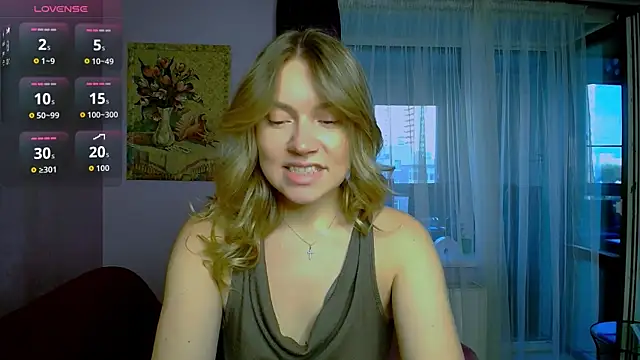 Snapshot of TaylorBre chatting on October 7, 5:48 am TaylorBre online show from October 7, 5:48 am