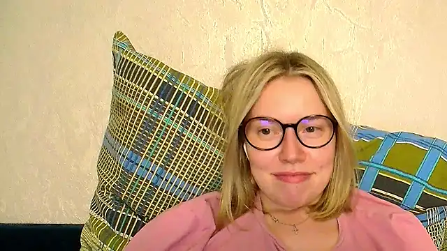 TaylorBre online show from May 22, 11:43 pm
