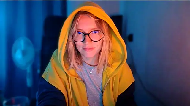 TaylorBre online show from July 21, 6:54 pm