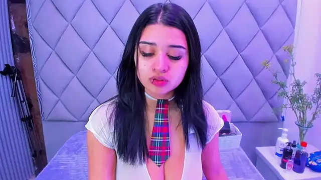 venusowen  online show from October 16, 12:50 pm