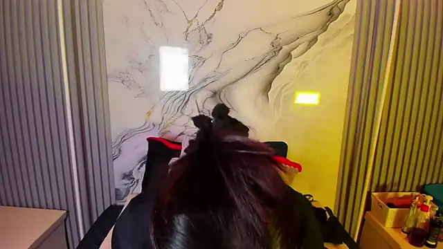 venusowen  online show from March 13, 12:56 pm