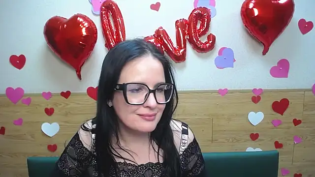 TayaBoret online show from February 5, 9:40 pm