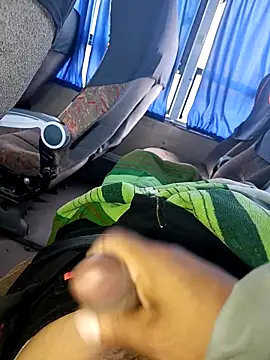 alexchir4 online show from September 28, 12:32 pm