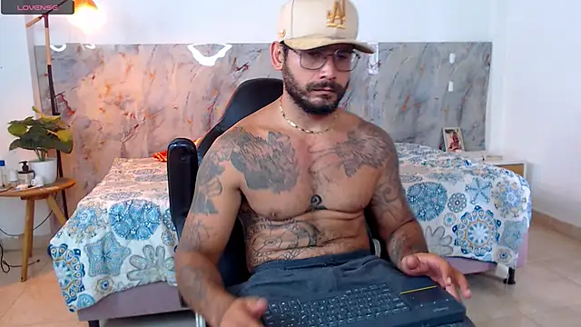 hanz col online show from January 15, 3:27 pm