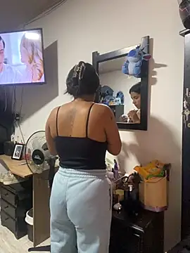 Snapshot of Ken-ItsGirl chatting on November 10, 5:45 pm Ken-ItsGirl online show from November 10, 5:45 pm