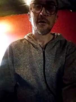 Joss046 online show from May 6, 2:44 pm