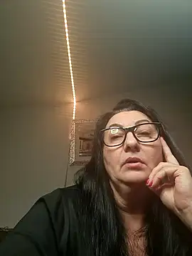 Genoveva73sexy online show from December 17, 11:59 pm