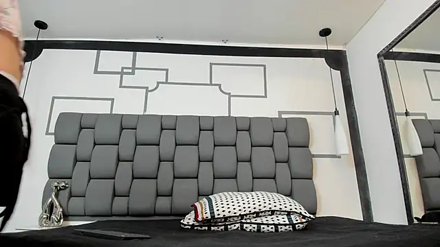 Jade squirtt online show from January 28, 10:45 am