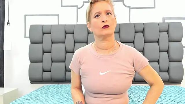 Jade squirtt online show from October 17, 12:41 pm