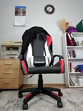 FoxRineHelen online show from February 13, 2:31 pm