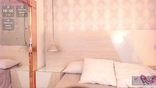 Snapshot of IvannaAnggel chatting on September 10, 3:23 pm IvannaAnggel online show from September 10, 3:23 pm